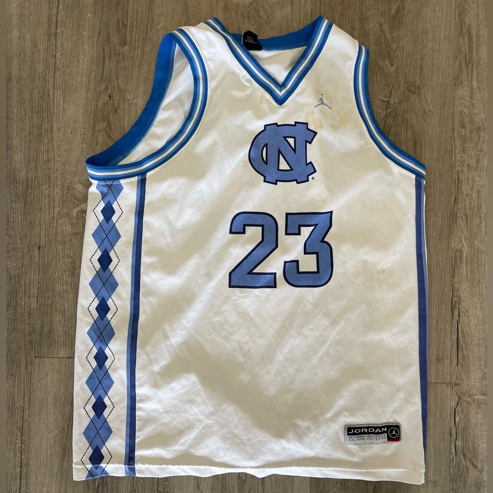 Michael Jordan North Carolina Nike Brand Jersey LARGE